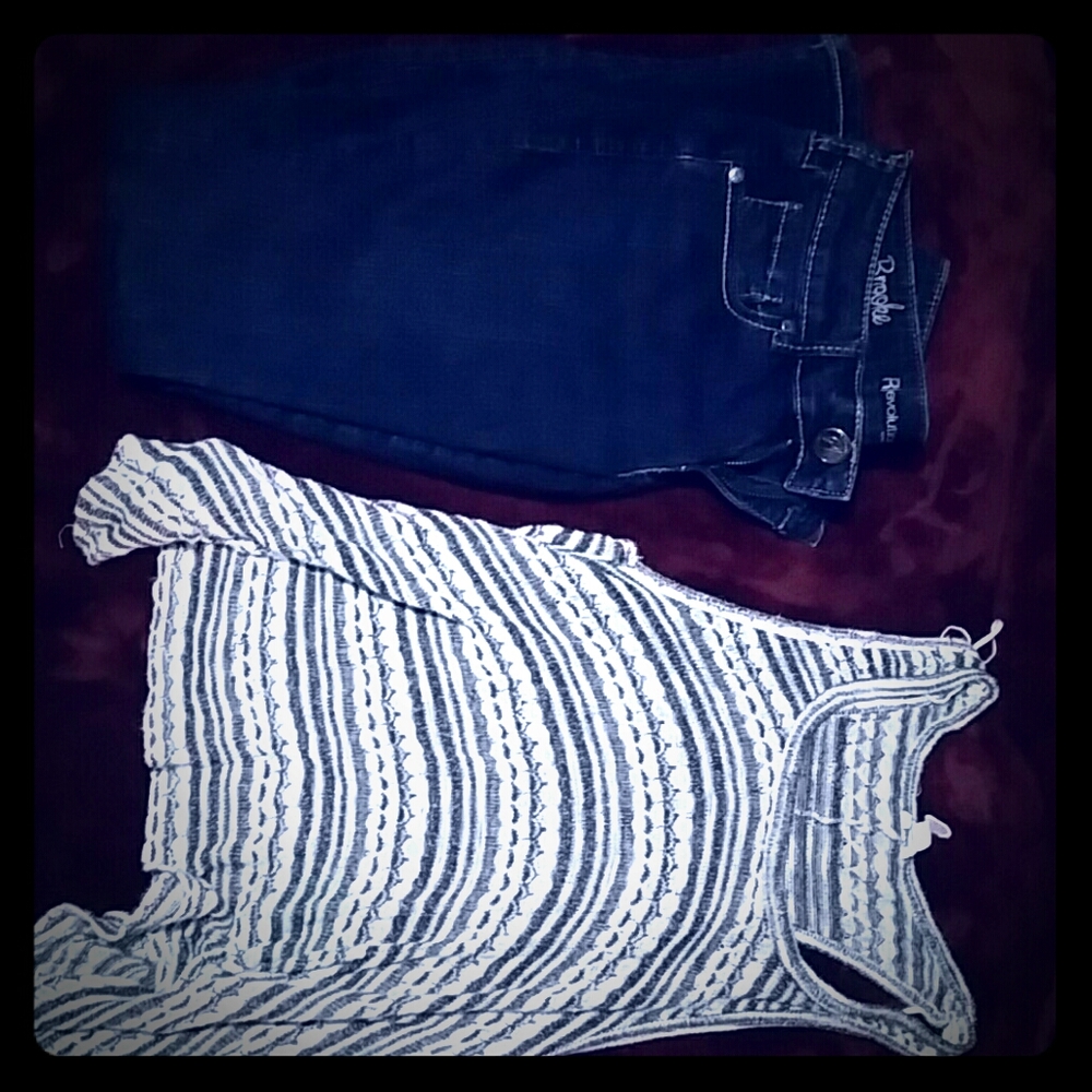 Jeans sz 28 with top Xs